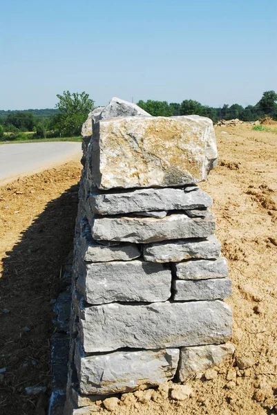 Yeni Drystone duvar 