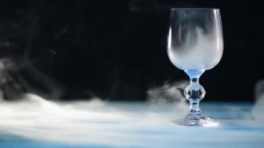 şarap cam duman