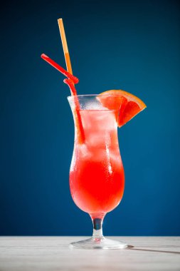 Greyfurt alkol kokteyl 