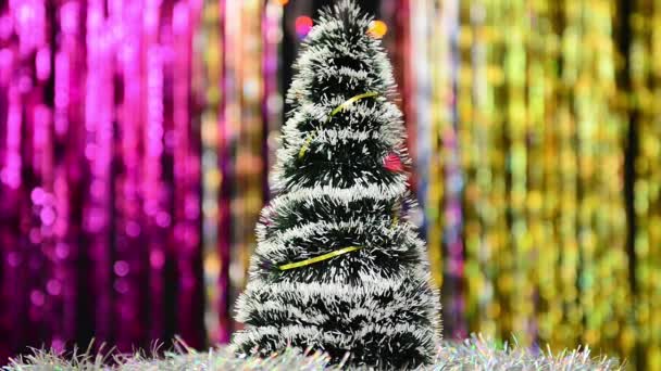 Weihnachtsbaum Auf Hellen Bunten Feiertagshintergrund Mit Blinkenden Lichtern — Stockvideo