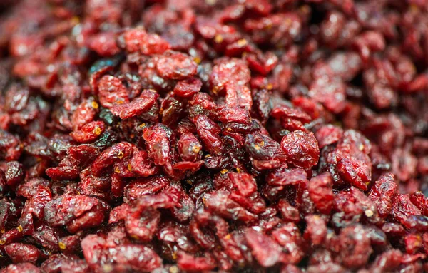 dried cranberry closeup on market shelf