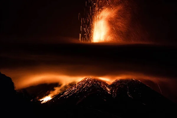 Vulkan Ätna ausgebrochen — Stockfoto