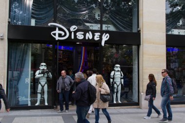 Disney mağaza Paris'te