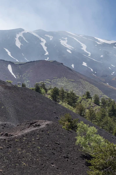 Uitzicht op de vulkaan Etna vanaf Mounts Sartorius — Stockfoto