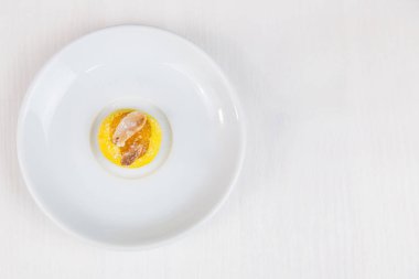 Sicilya pasta Beyaz dairesel düz