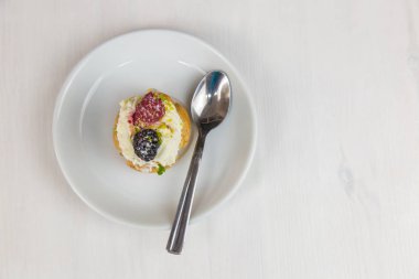 Sicilya pasta Beyaz dairesel düz