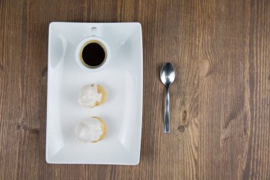 Sicilya pasta Beyaz dairesel düz