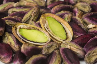 Bronte, yeşil taze fıstık