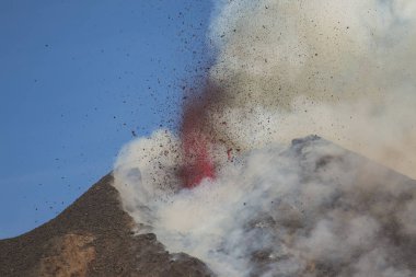 Sicilya Etna volkan Erüpsiyonu