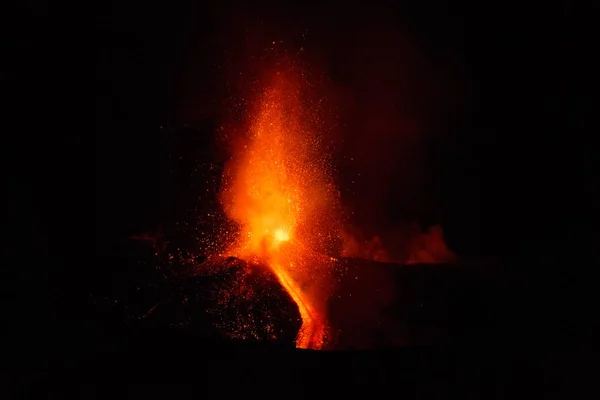 Kitörés a vulkán-Etna, Szicília — Stock Fotó