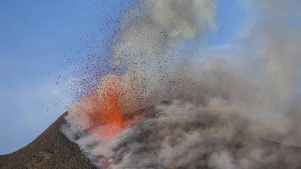 Eruption of Volcano Etna  in Sicily — Stock Photo, Image