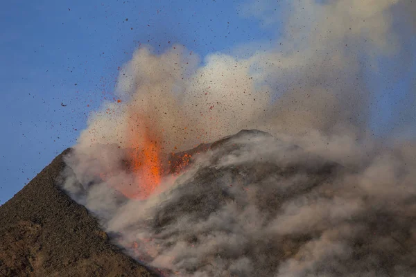 西西里岛的埃特纳火山火山喷发 — 图库照片