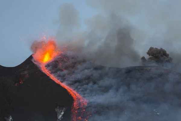 Utbrott av vulkanen Etna i Sicilien — Stockfoto