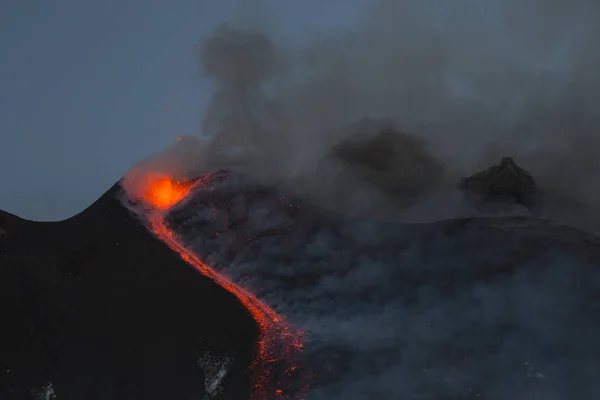 Kitörés a vulkán-Etna, Szicília — Stock Fotó