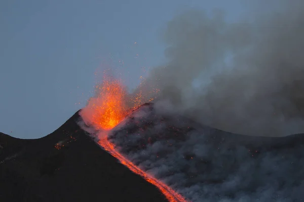 西西里岛的埃特纳火山火山喷发 — 图库照片