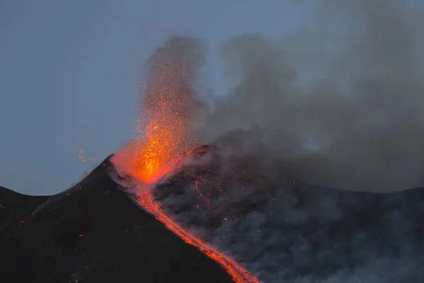 Eruption of Volcano Etna  in Sicily — Stock Photo, Image