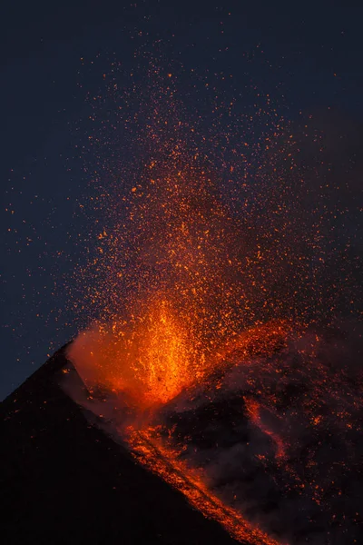 Έκρηξη του ηφαιστείου Αίτνα στη Σικελία — Φωτογραφία Αρχείου