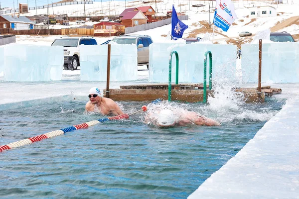 SAHYURTA, IRKUTSK REGION, RUSSIA - March 11.2017: Cup of Baikal. Winter Swimming. Butterfly 25 meters. Men — Stock Photo, Image