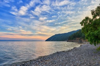 Baykal akşam manzara güzel gökyüzü ile