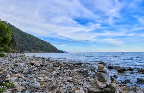 Baikal riva nel giorno di luglio — Foto Stock