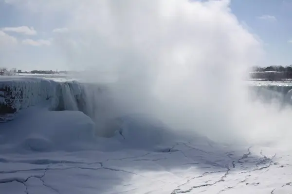 Cataratas de herradura-invierno — Foto de Stock