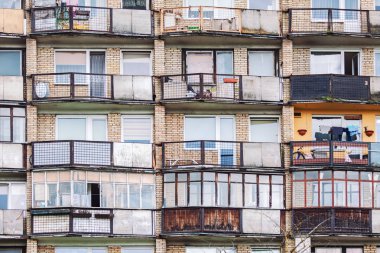 Eski konut bina balkon ve windows