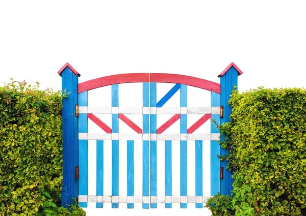 Portão de jardim de madeira colorido isolado no fundo branco — Fotografia de Stock