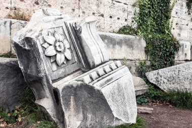 Roma Forumu mimari taş ayrıntı dekore edilmiş