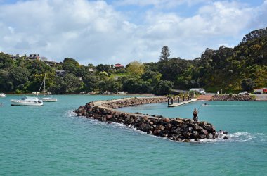 Waiheke Island, Auckland dalgakıran gelen Balık tutma