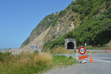 Kaikoura - Ohau noktası açık bir yıl deprem sonrası.