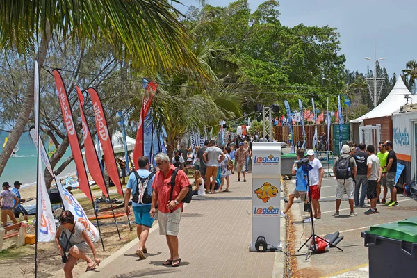 Supporters and fans of Wind Surfing at Noumea Dream Cup — Stock Photo, Image