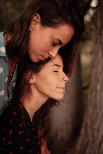 Two Young Lesbian Women Embraced Field Wearing Dresses — Stock Photo, Image