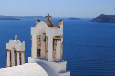 Santorini Adası Yunanistan - klasik Kilisesi'nin çan kulesi