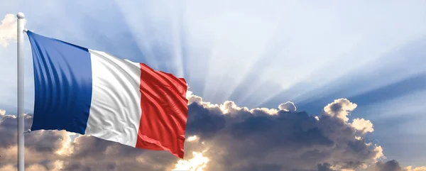 Bandera de Francia en el cielo azul. ilustración 3d —  Fotos de Stock