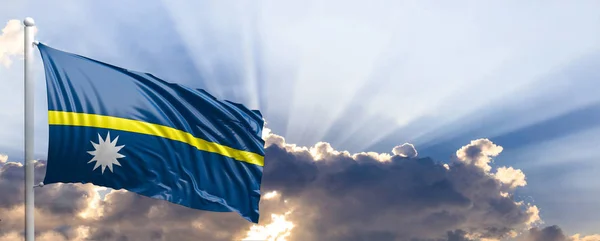 Nauru zászlaja, a kék ég. 3D-s illusztráció — Stock Fotó