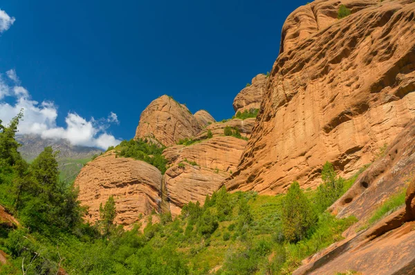 Mountains and rocks — Stock Photo, Image