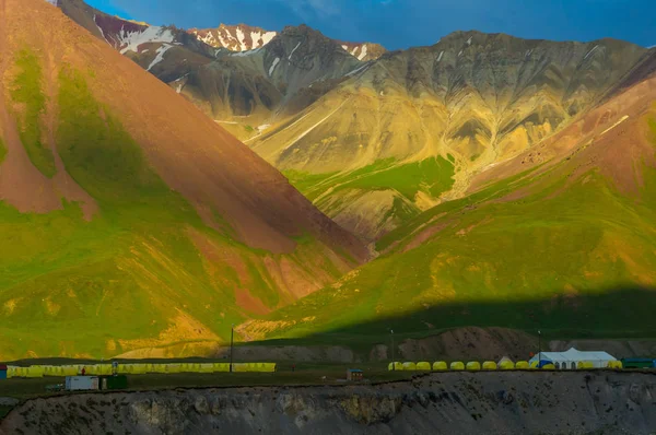 Basläger nära Lenin Peak — Stockfoto