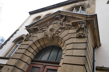 Aachen, Almanya 'da bir binanın parçası. Giriş. 19. yüzyıl.. 