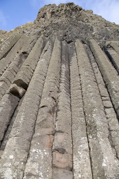 Organ Structure on Giants Causeway Coastal Footpath; Countr — стоковое фото