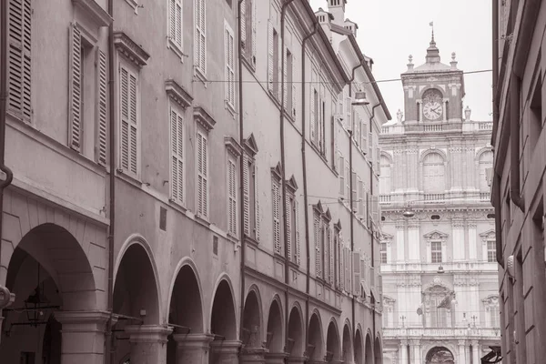 Герцогский дворец; Модена; Италия — стоковое фото