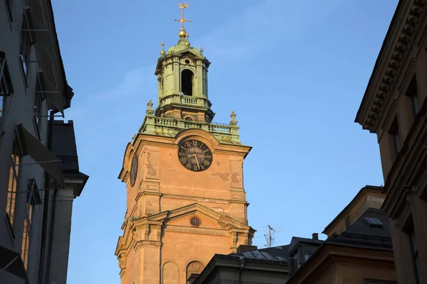 Turm der Storkyrkan-Kirche, Insel Gamla stan; Stockholm — Stockfoto