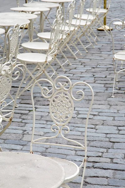 Cafe masa ve sandalyeler; Stockholm
