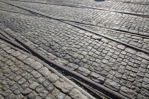 Tramvay Caddesi, Stokholm Cobblestone yolda