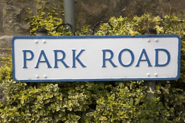 Park yol işareti, İngiltere
