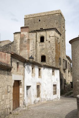 Alberca Caddesi, Trujillo