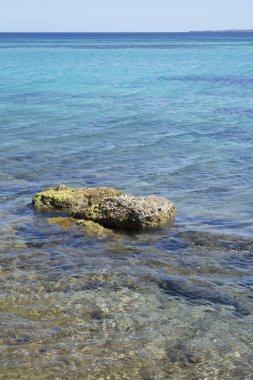 Formentera Adası'ndan Ibiza görünümünü