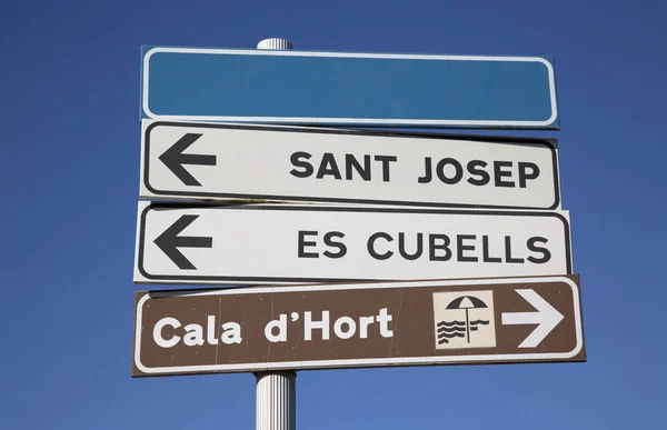 Hort Cove; Sant Josep and Es Cubells Direction Sign; Ibiza — Stock Photo, Image