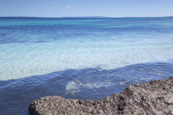 イビサ島からフォルメンテーラ島 — ストック写真