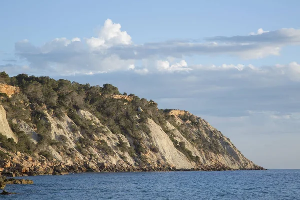 Cliff Hort Cove Beach; Ibiza — Fotografia de Stock