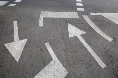Yol geçiş ok işareti; Saragossa